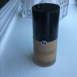 NEW Giorgio Armani Luminious Silk Foundation 6.25